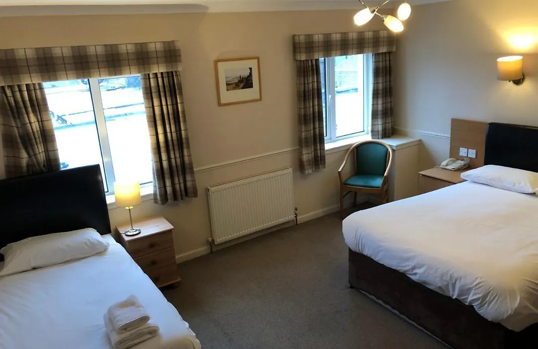 Caledonian Hotel-1